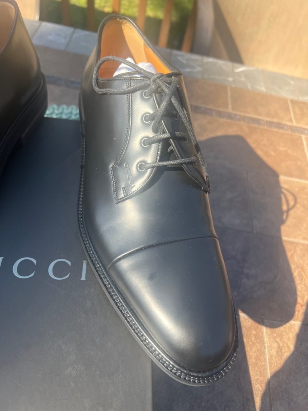 Gucci Black Leather Cap-Toe Derby Lace-Up Shoes - Picture 2 of 14